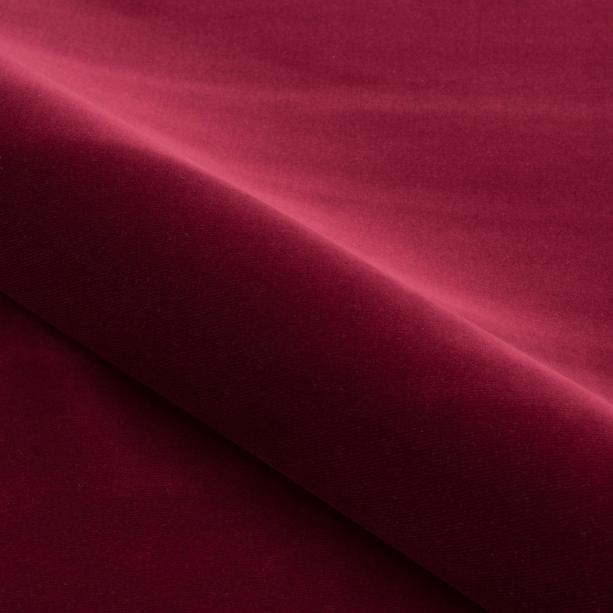 Nobilis Velours Otello 54 Fabric 10750.54