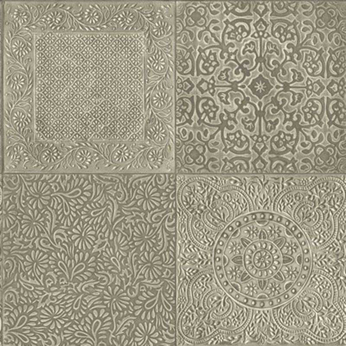 Cole & Son Bazaar Gilver Wallpaper Sample 113/2006.CS.0