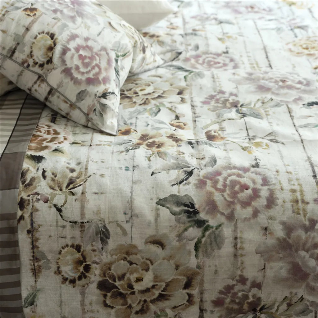 Designers Guild Kyoto Flower 4 Fabric FDG3081-04