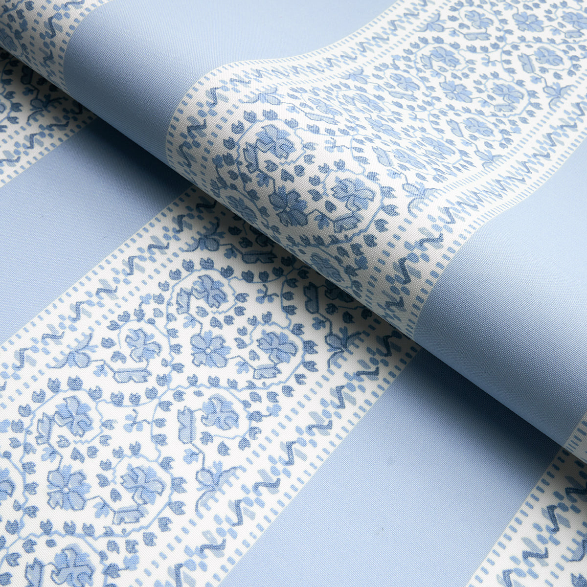 Schumacher Jasmine Indoor/Outdoor Indigo Fabric 180740