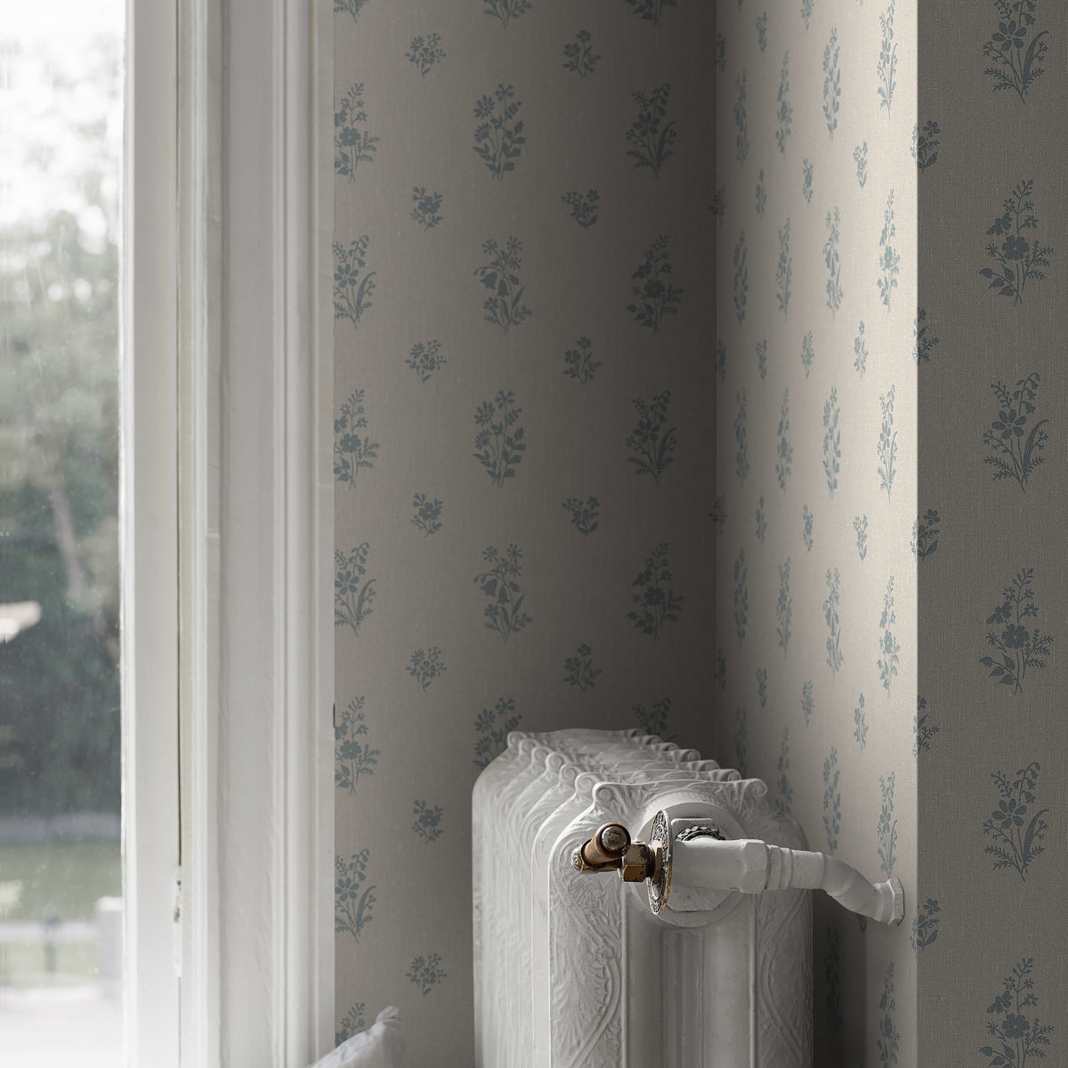 Schumacher Petit Fleurs Blue Wallpaper 4264