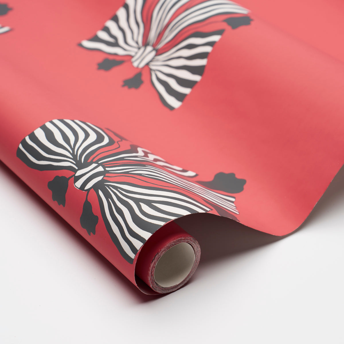 Schumacher Bow-Wow-Wow Red Wallpaper 5015471