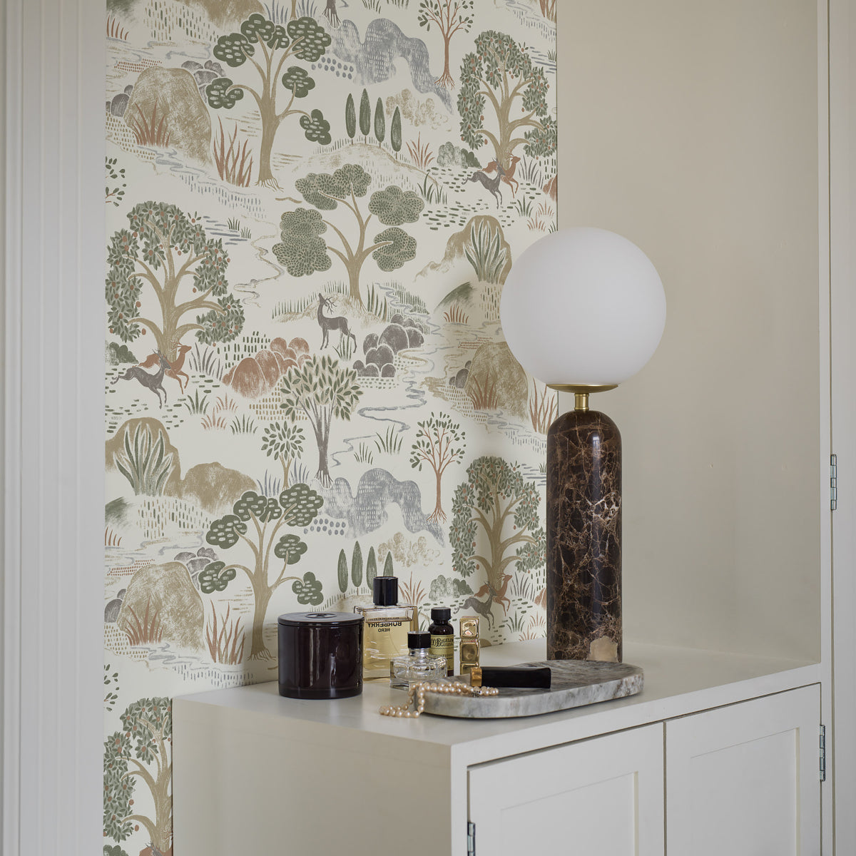 Schumacher Diana Natural Wallpaper 5525