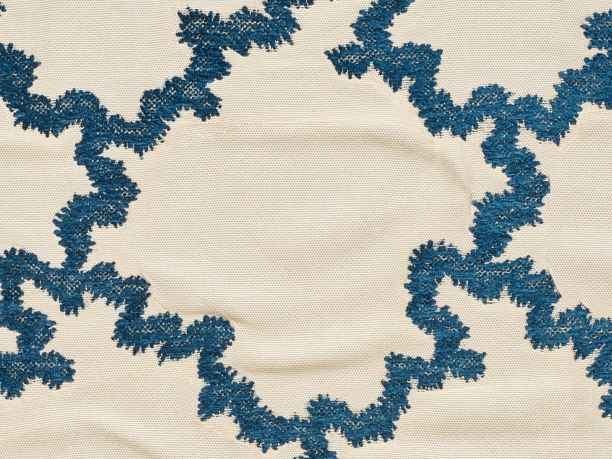 Le Manach Broderie Montespan Fabric Sample L3897_BRODERIE_MONTESPAN_C533_FE