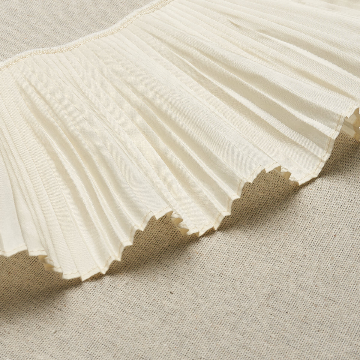 Schumacher Botticelli Silk Ruffle Trim Bone Trim 81790