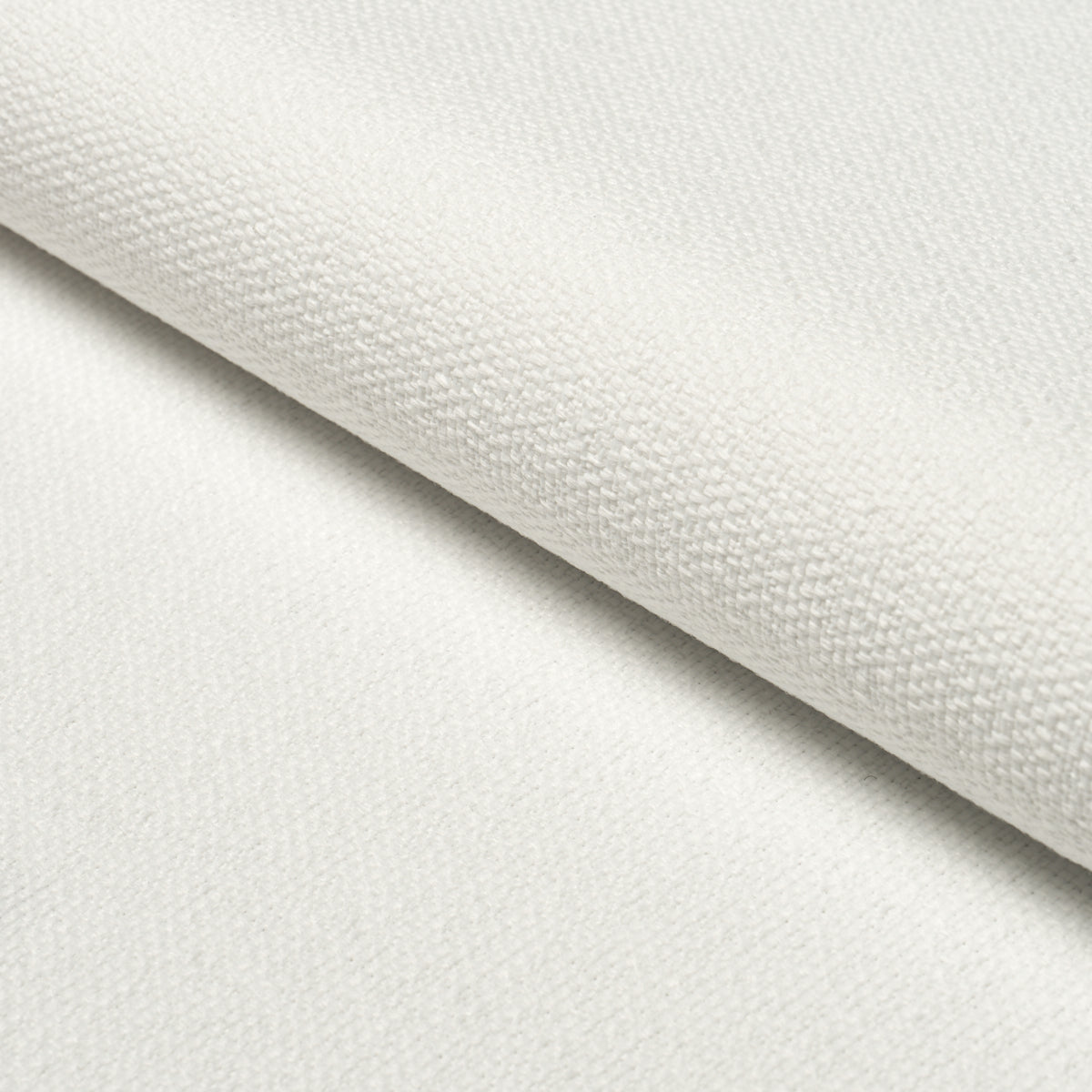 Schumacher Gus Indoor/Outdoor White Fabric 84347