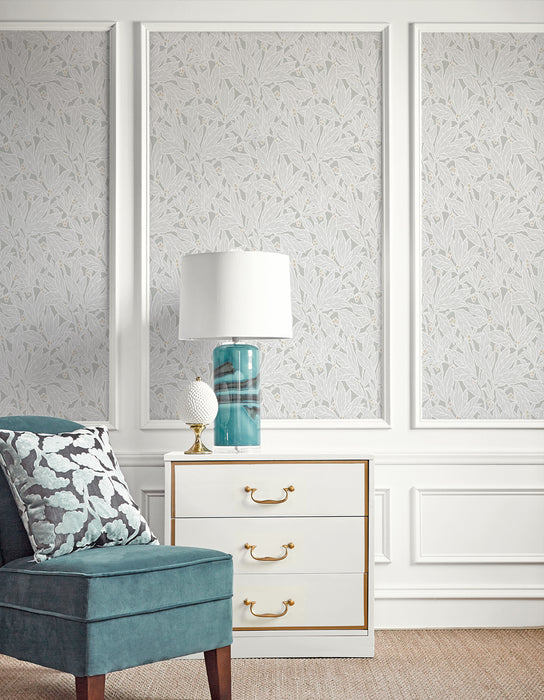 Seabrook Designs Leaf And Berry Daydream Grey Wallpaper ET12808