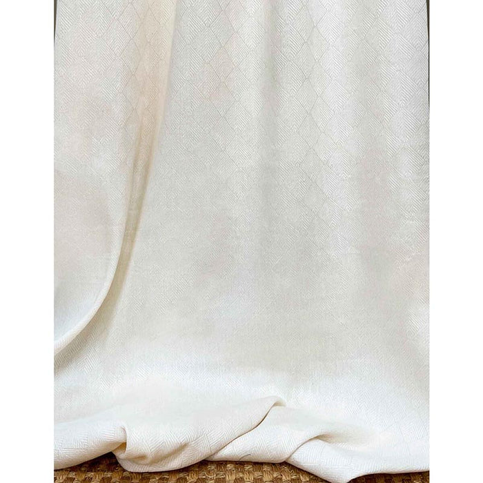 Gaston Y Daniela Shota Blanco Fabric GDT5737.001.0