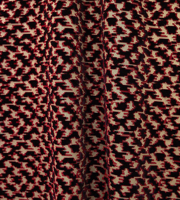 Lelievre Boukhara Burgundy Fabric H0 00040632