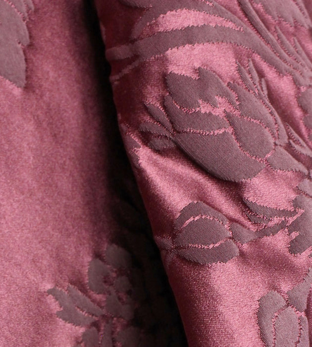 Tassinari & Chatel Couronne De Roses Pourpe Fabric Sample H0 00221532