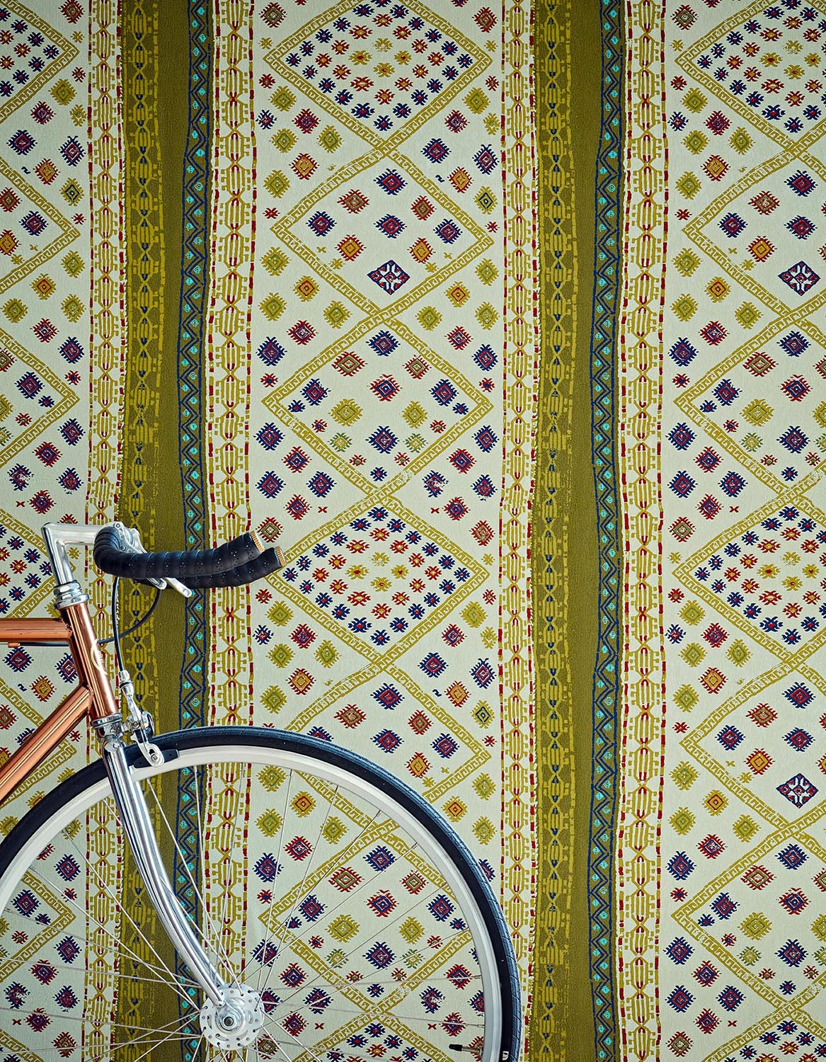 Pierre Frey La Yourte Du Nomade Amarante Wallpaper Sample FP620002