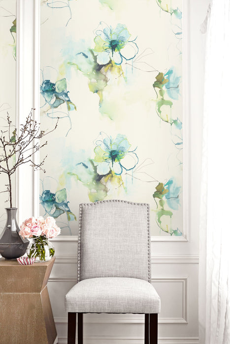 Seabrook Designs Anemone Watercolor Floral Glacier Blue And Pear Wallpaper Sample LW50004