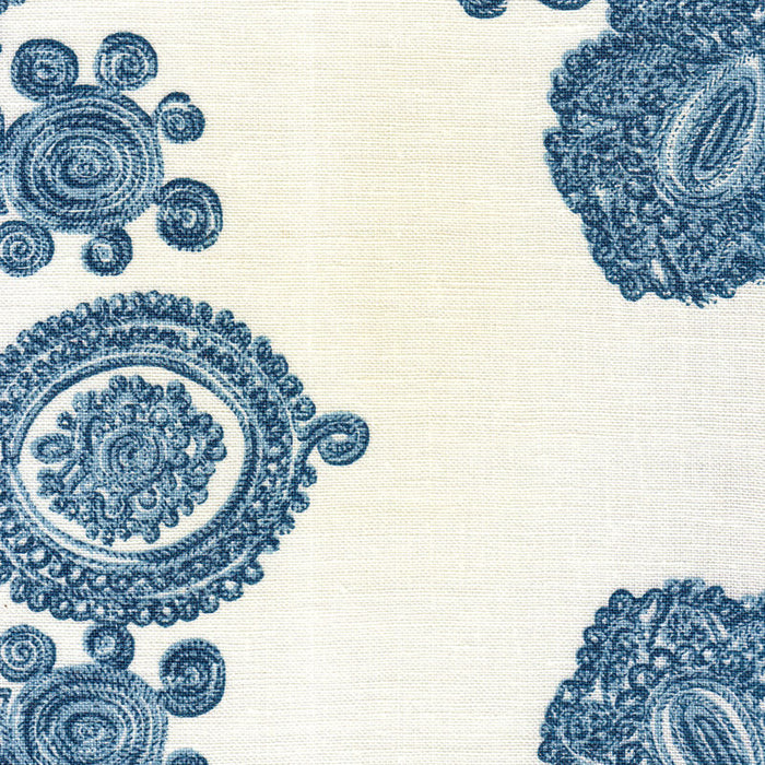 Home Couture Melanie Scroll Vapors Fabric Sample HC1900-02