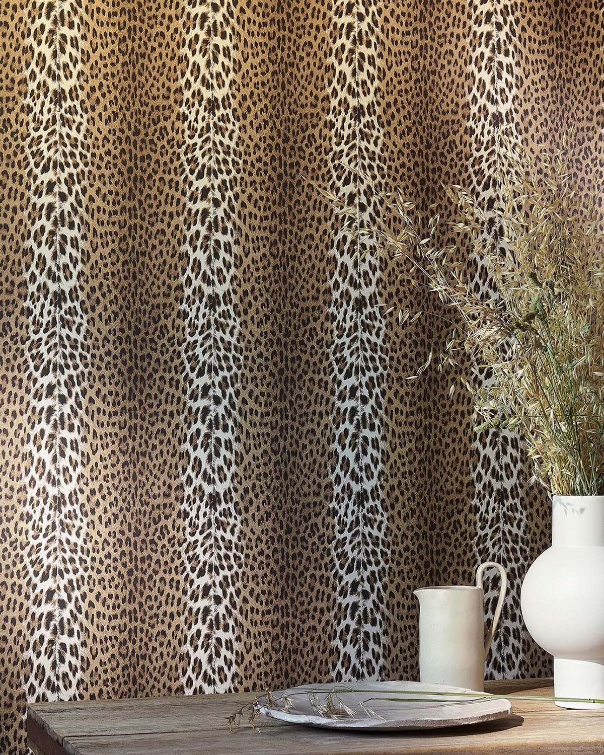 Pierre Frey Panthera Glacier Wallpaper Sample FP953003