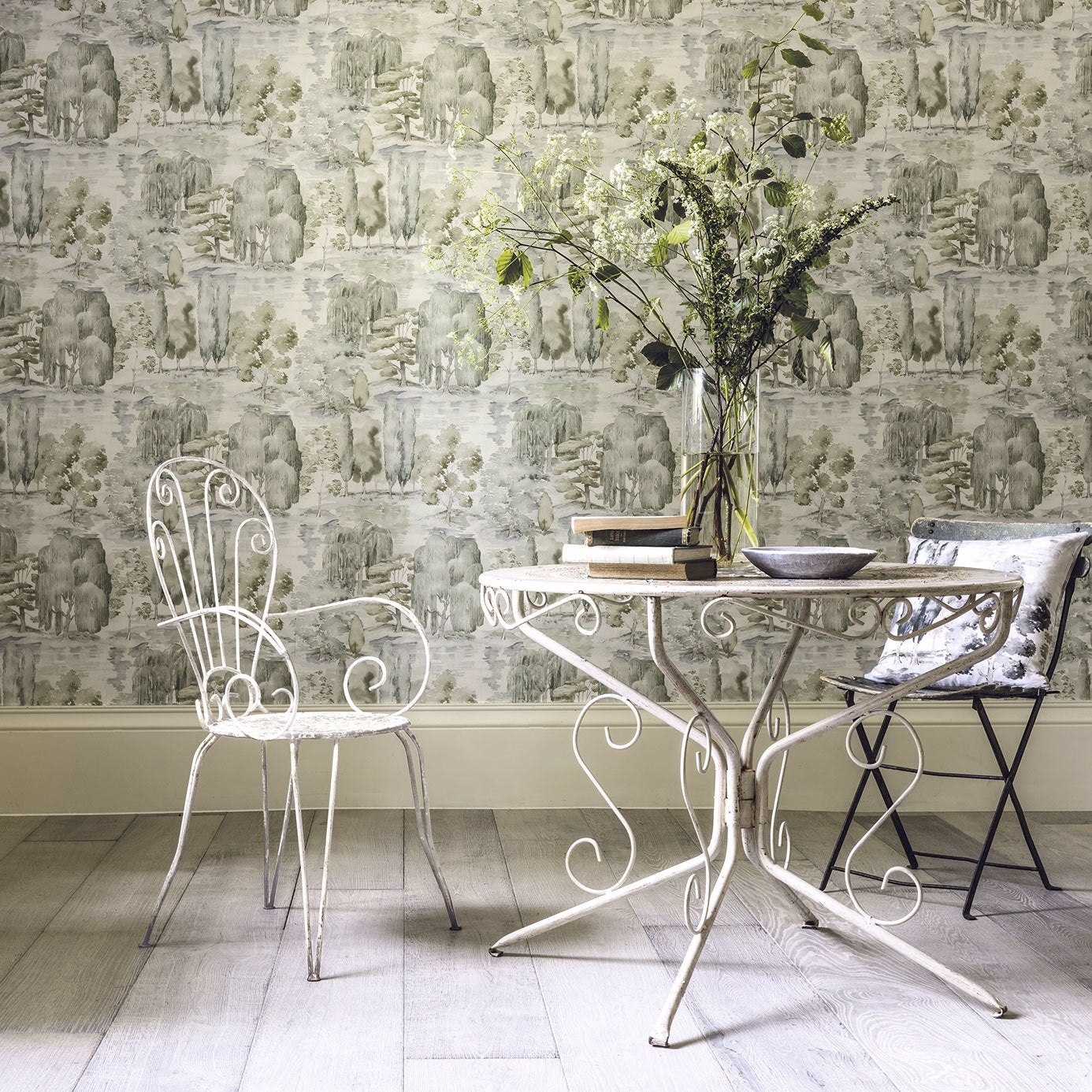 Sanderson Waterperry Gilve/Linen 216281 Wallpaper DWAP216281