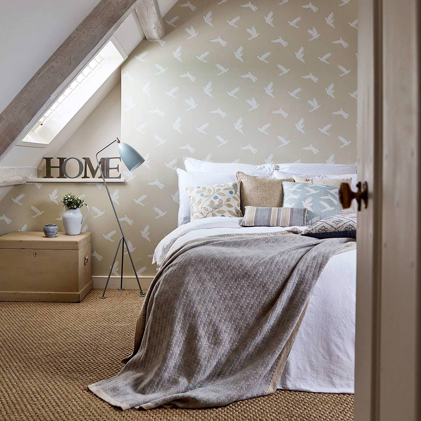 Sanderson Paper Doves Dove 216380 Wallpaper DHPO216380