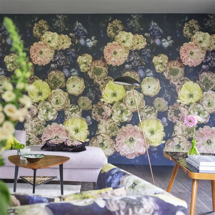 Designers Guild Le Poeme De Fleurs Midnight Wallpaper PDG1107/02