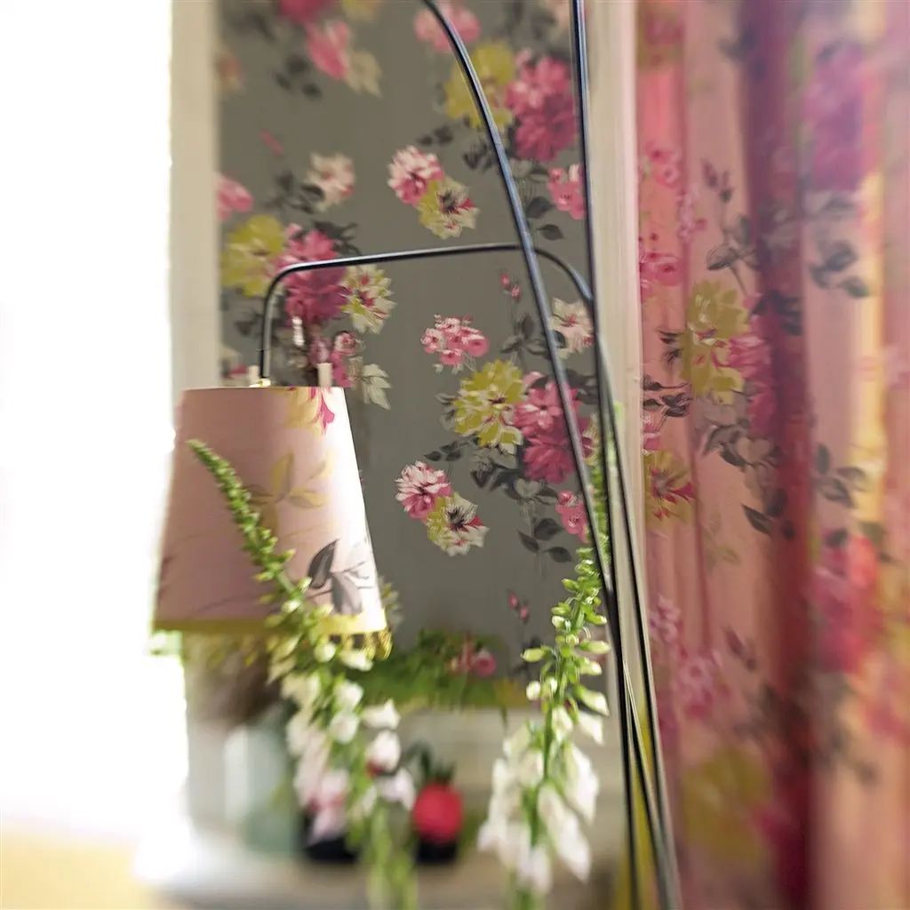 Designers Guild Portier Ecru Wallpaper P521/02