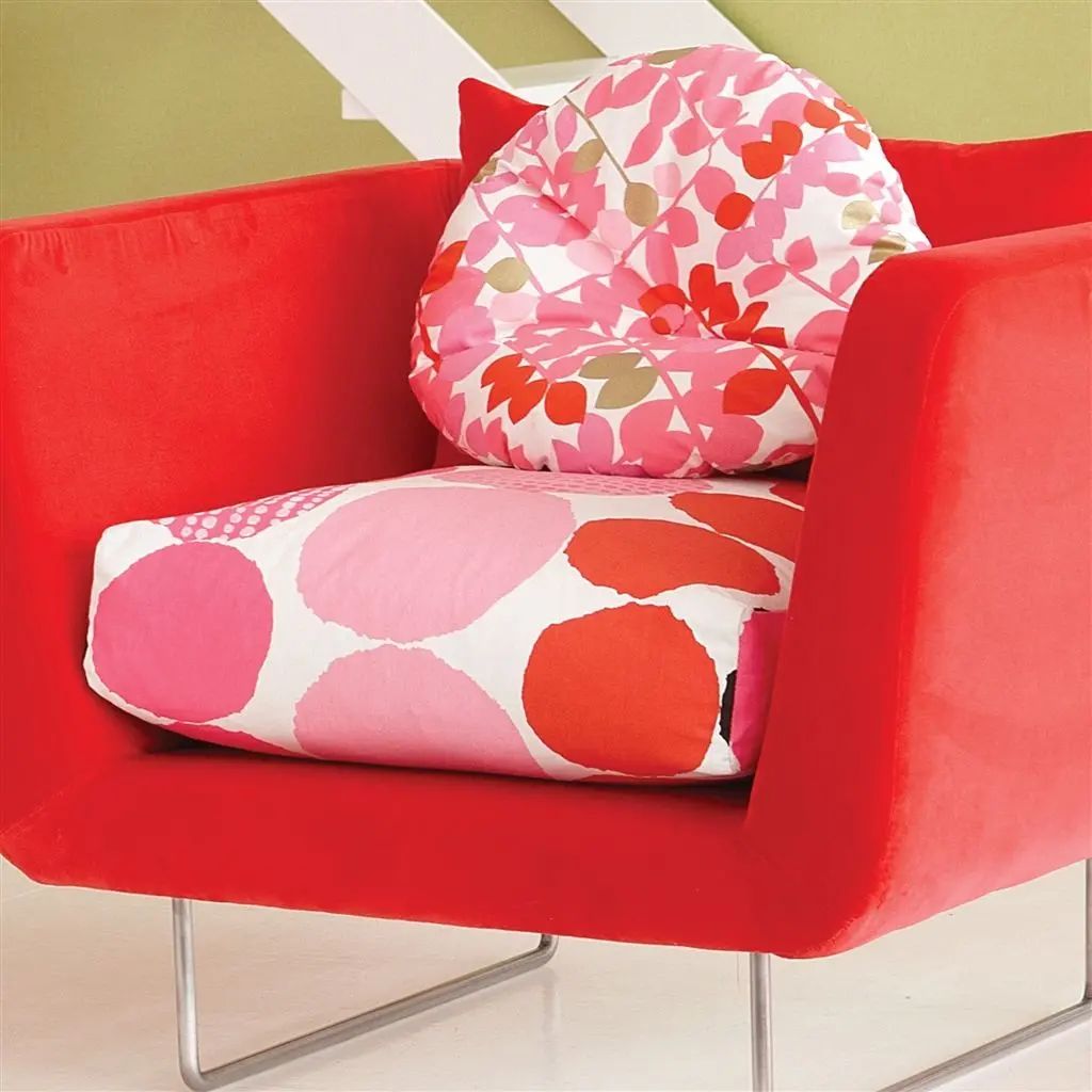 Designers Guild Tsuga Rouge Wallpaper P515/21