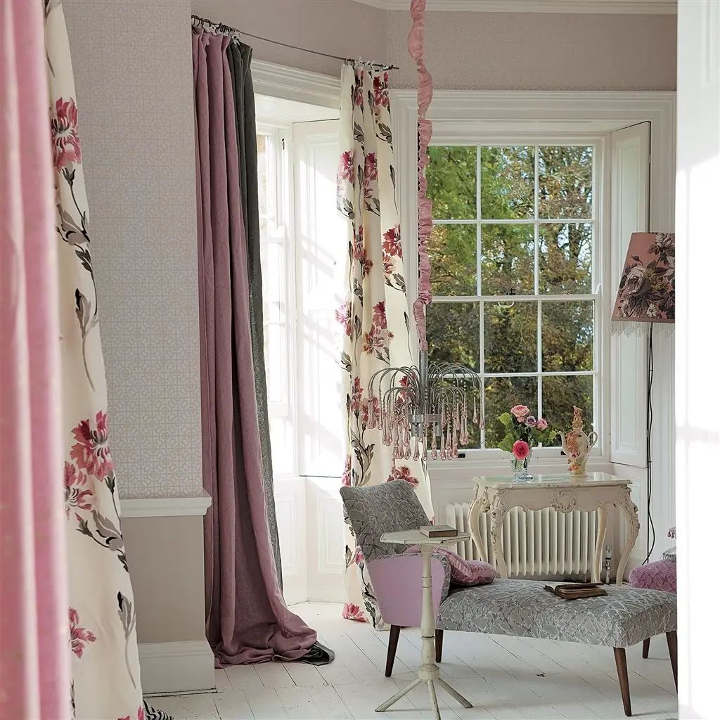 Designers Guild Sussex Shell Wallpaper P535/05