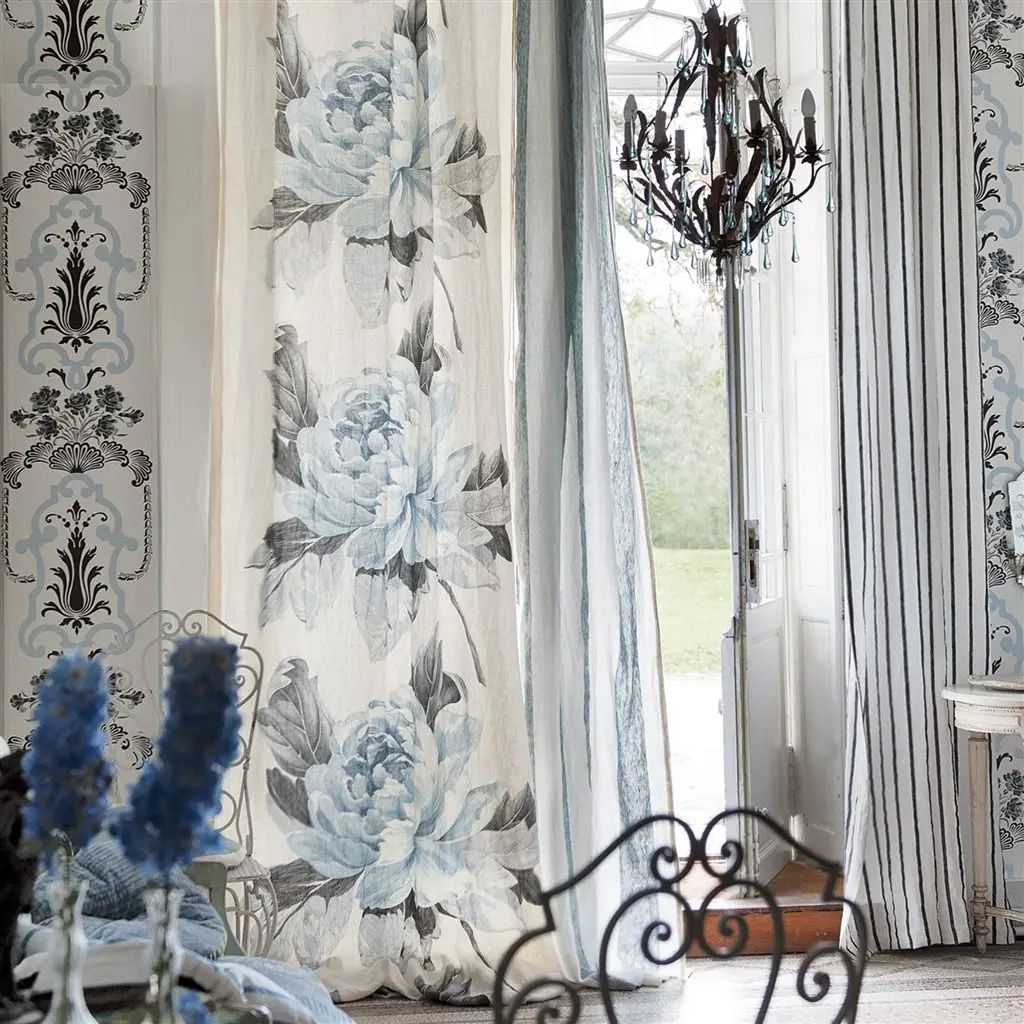 Designers Guild Bergius Graphite Wallpaper P554/04