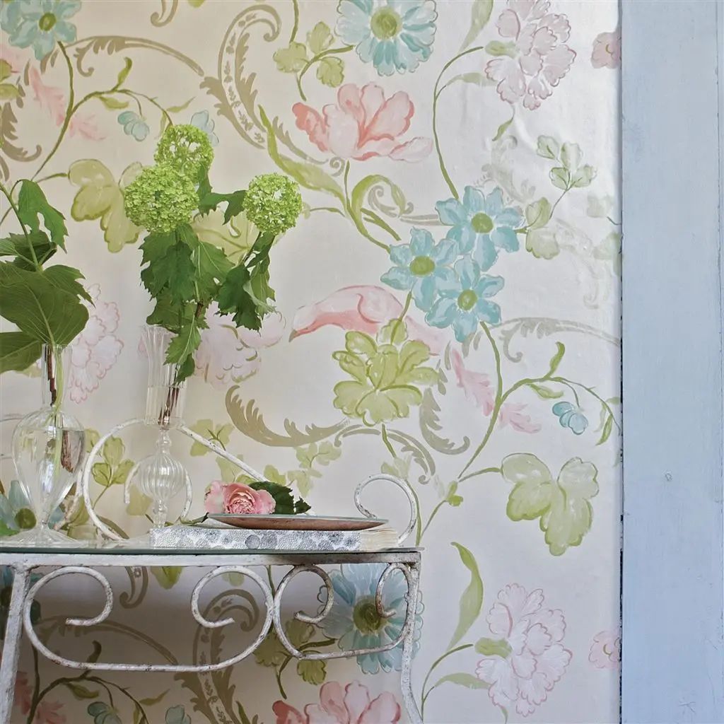 Designers Guild Whitewell Gold Wallpaper P505/05