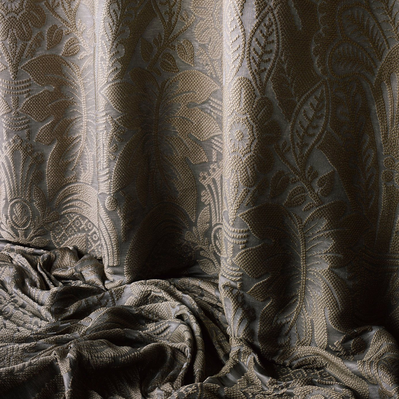 Zoffany Fitzrovia Antique Bronze 332682 Fabric ZPHA332682