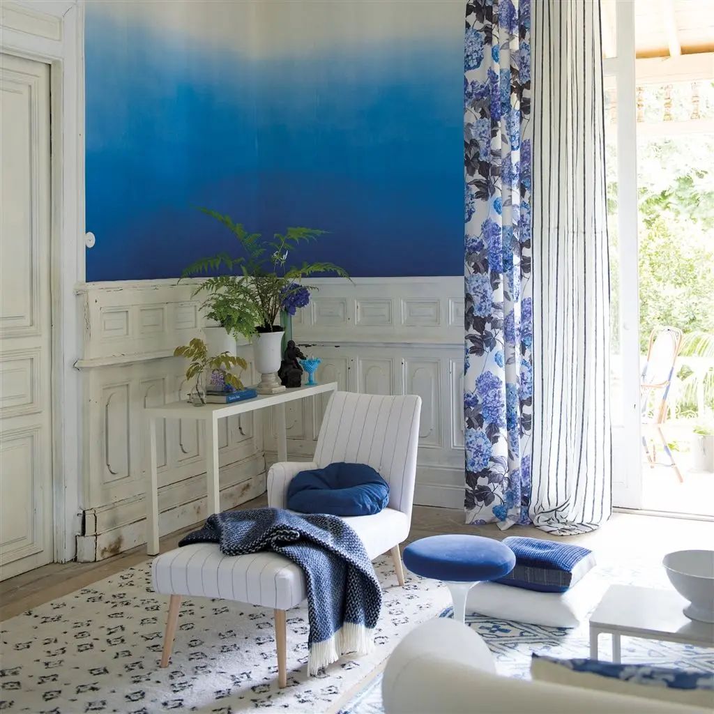 Designers Guild Saraille Cobalt Wallpaper P600/01