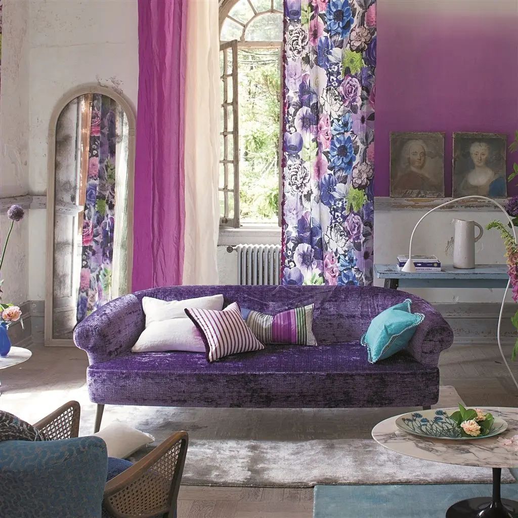 Designers Guild Saraille Crocus Wallpaper P600/02