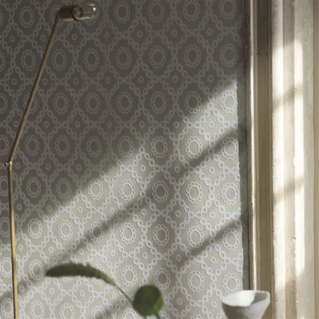 Designers Guild Melusine Ivory Wallpaper P606/01