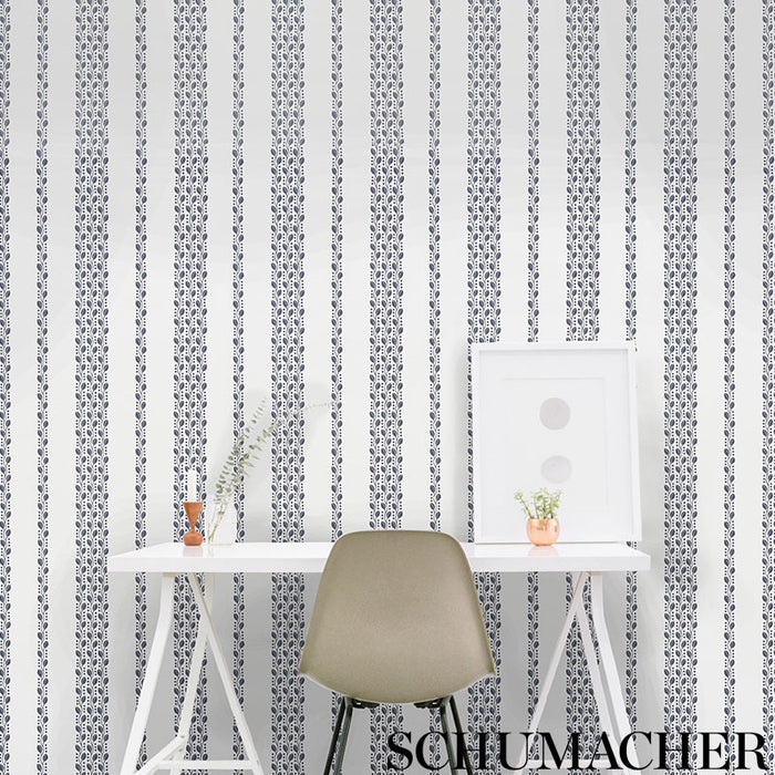 Schumacher Lillian Vine Grey Wallpaper 5009521