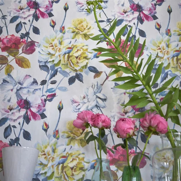 Designers Guild Couture Rose Tuberose Wallpaper PDG711/02