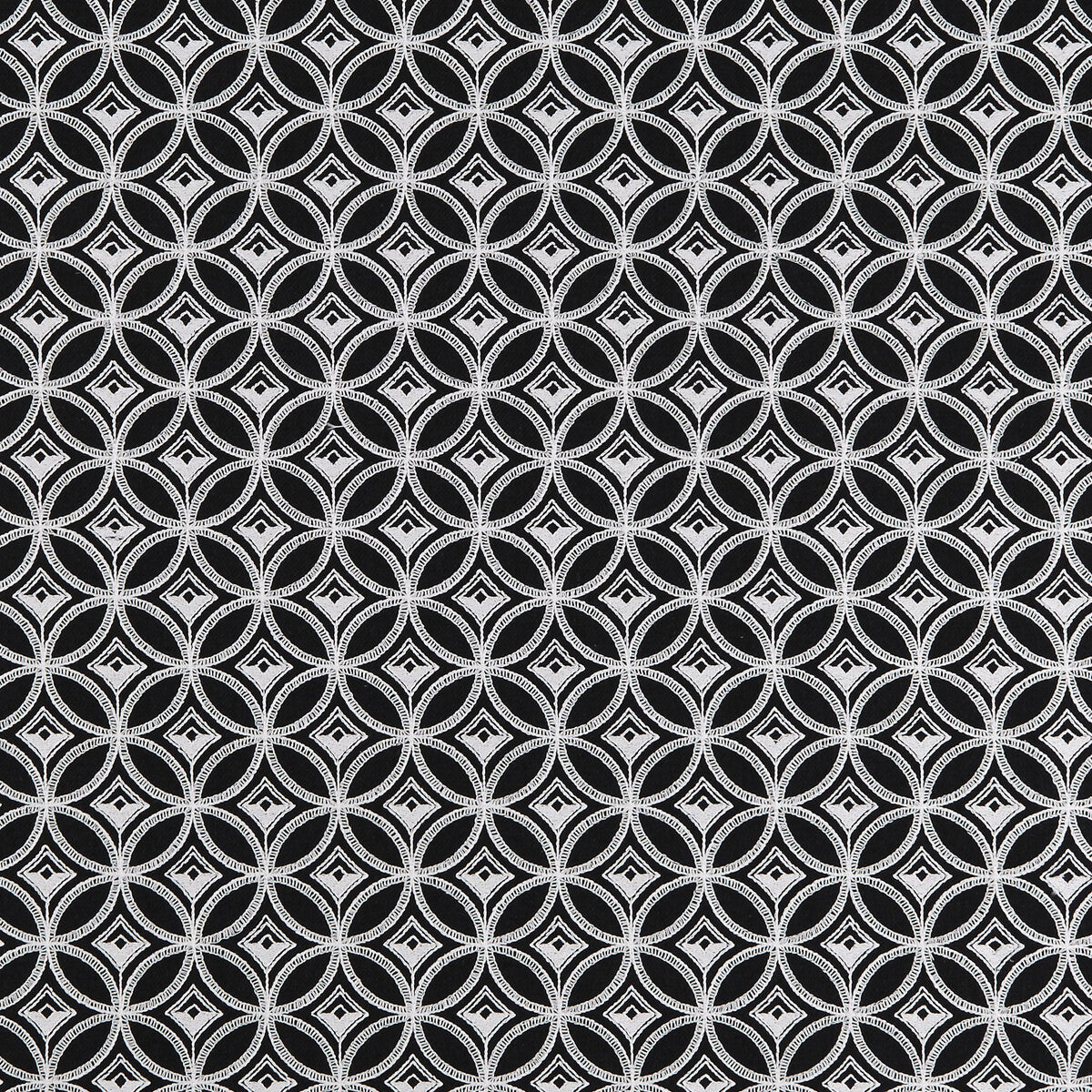 Clarke & Clarke Bw1009 Black/White Fabric F0881/01.CAC.0