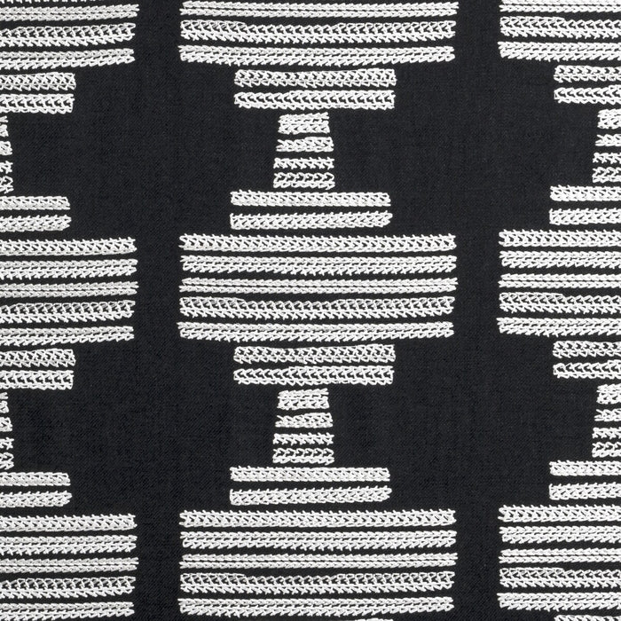 Clarke & Clarke Bw1010 Black/White Fabric F0882/01.CAC.0