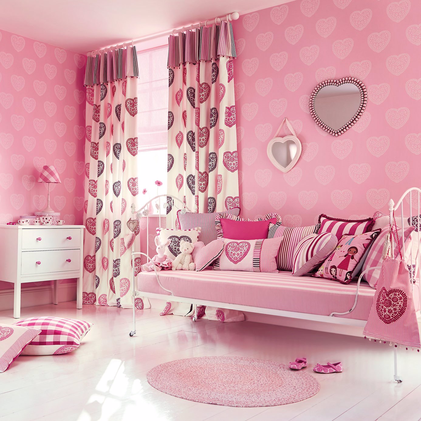 Harlequin Sweet Heart Pink 110538 Wallpaper HKID110538