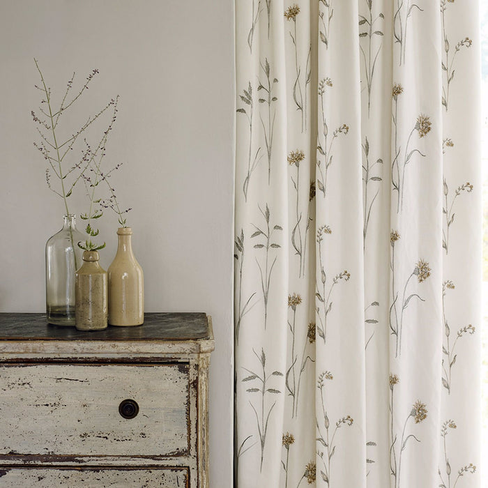 Sanderson Meadow Grasses Sage/Honey 235605 Fabric DWOW235605