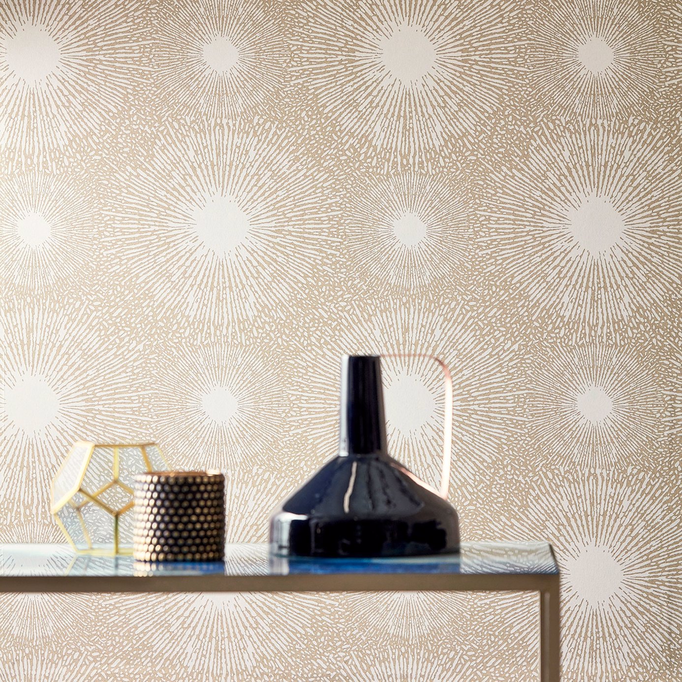 Harlequin Perlite Gold Iridescent / Coal 112072 Wallpaper EVIW112072