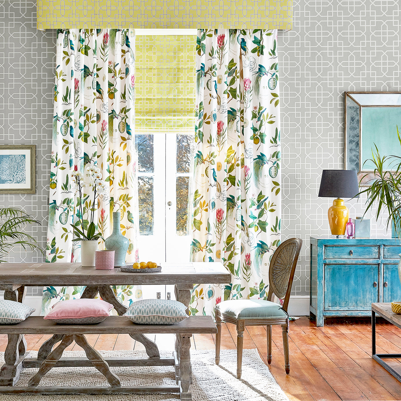 Sanderson Hampton Trellis Linen 216659 Wallpaper DGLW216659