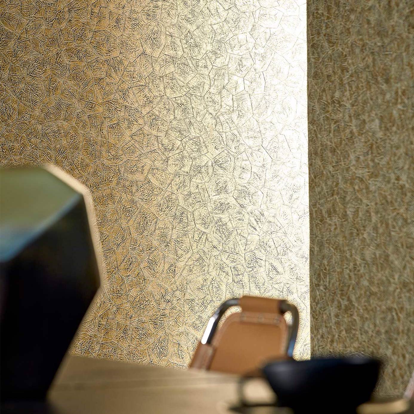 Harlequin Kimberlite Gold Oxide 112568 Wallpaper EANW112568