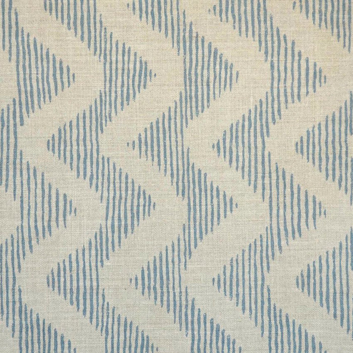 Lee Jofa Colebrook Blue/Natural Fabric BFC-3632.5.0