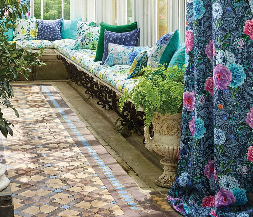 Matthew Williamson Duchess Garden 01 Fabric F7124-01