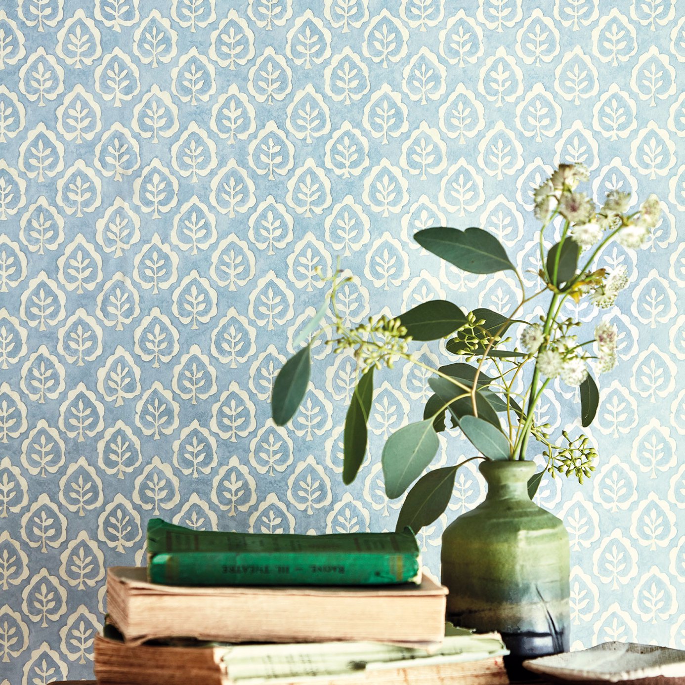 Sanderson Fencott Cream 216896 Wallpaper DLMW216896